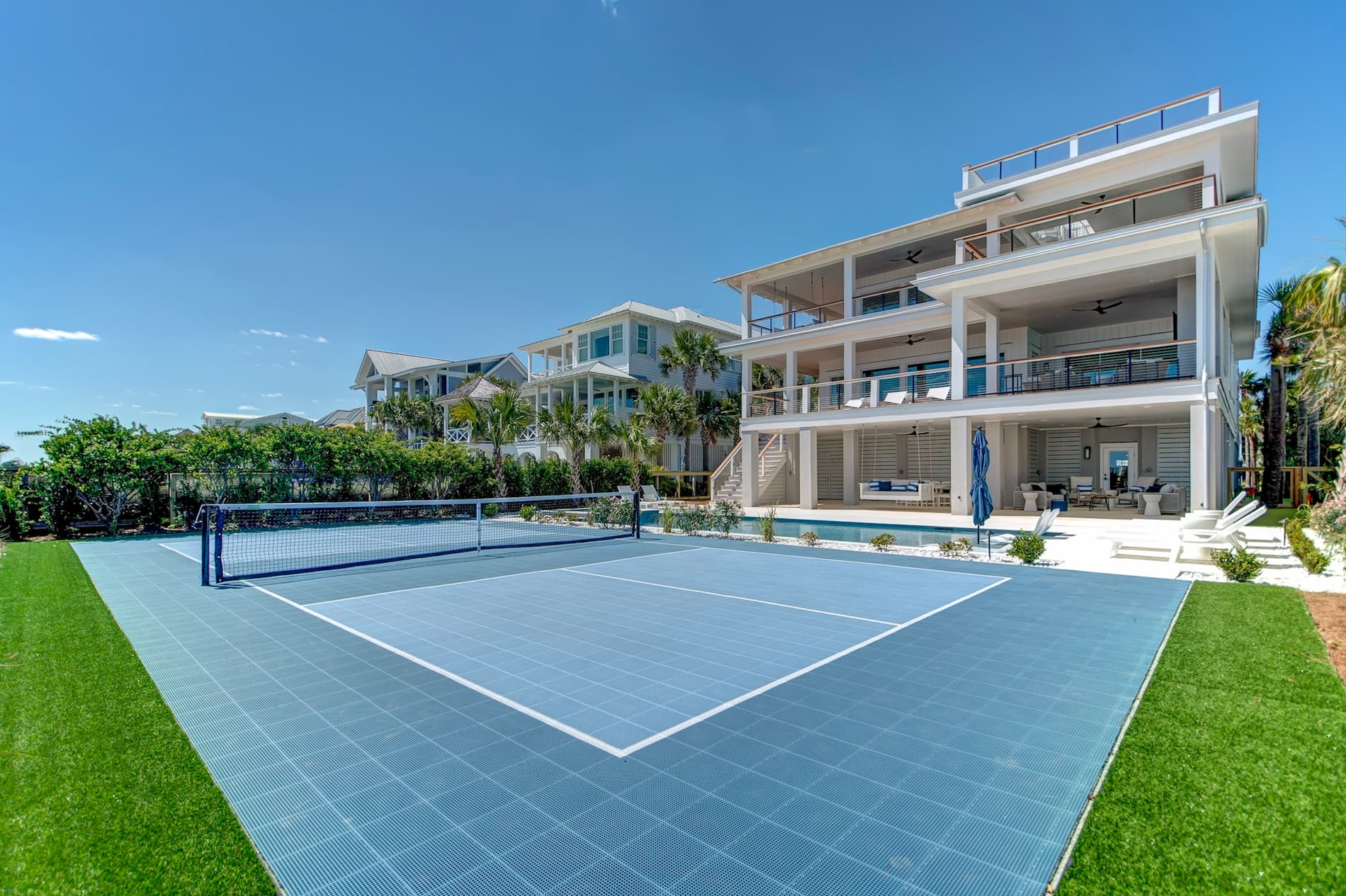vacation rental with pickleball court