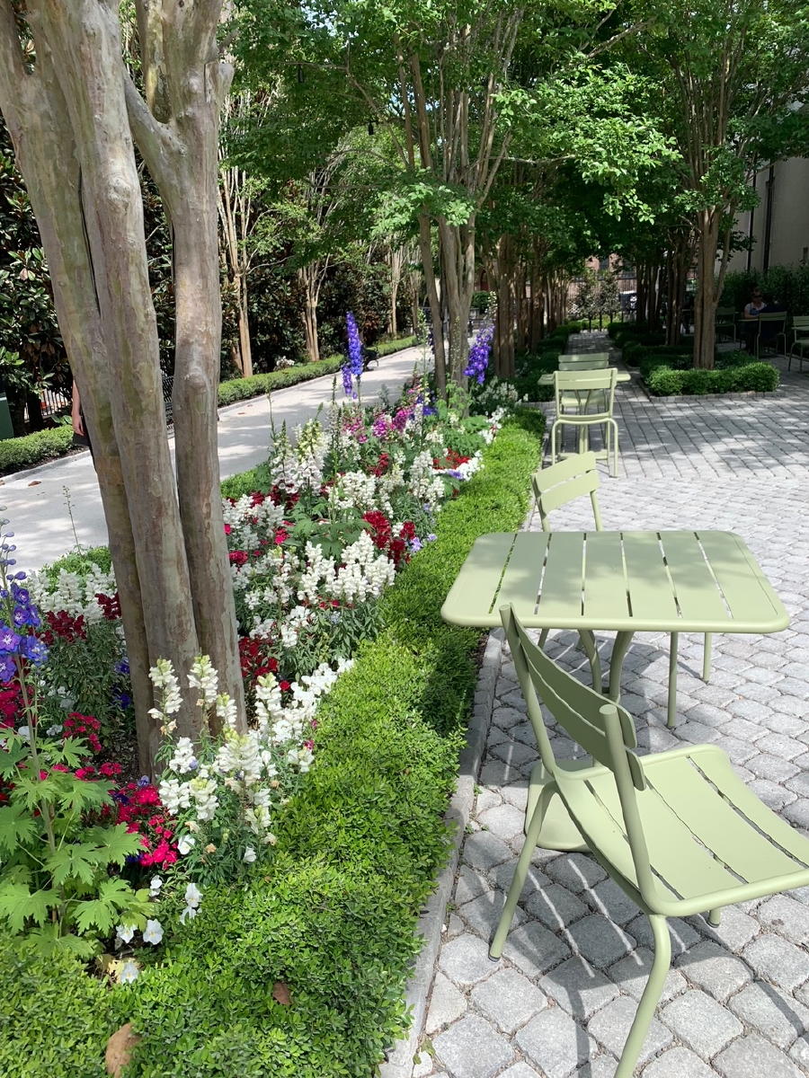 perfect picnic place at American Gardens